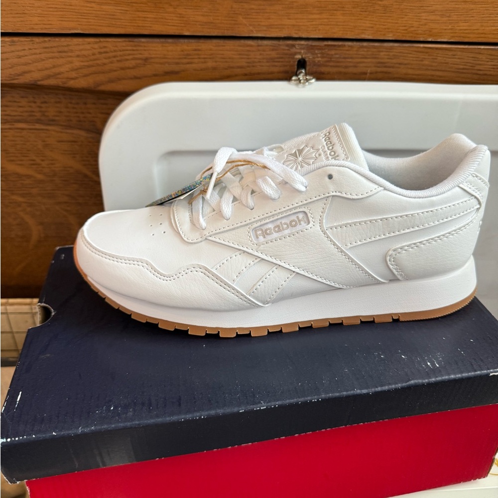 Reebok White harman Shoes